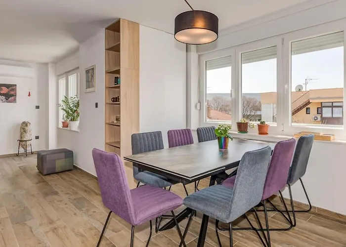 Bells & Whistles Apartament *